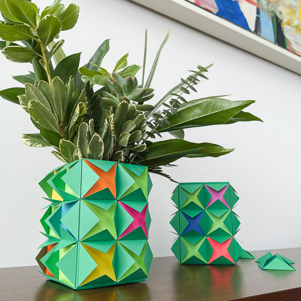 DIY-Paper-Emerald-Vases