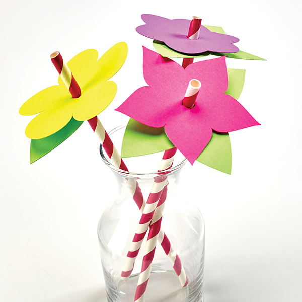 DIY PaperFlower Straw Bouquet