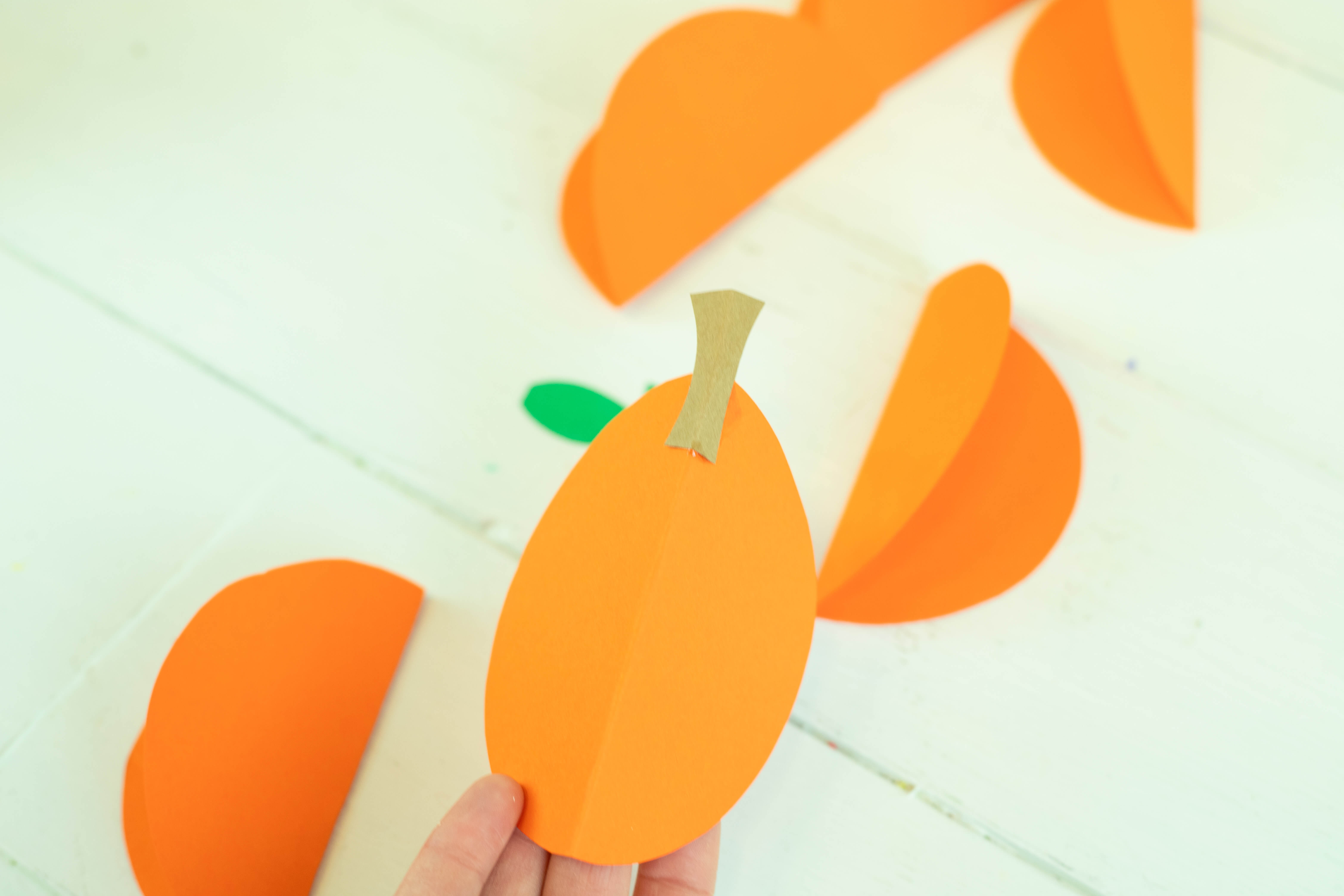 Cornucopia-Centerpiece-Step-4