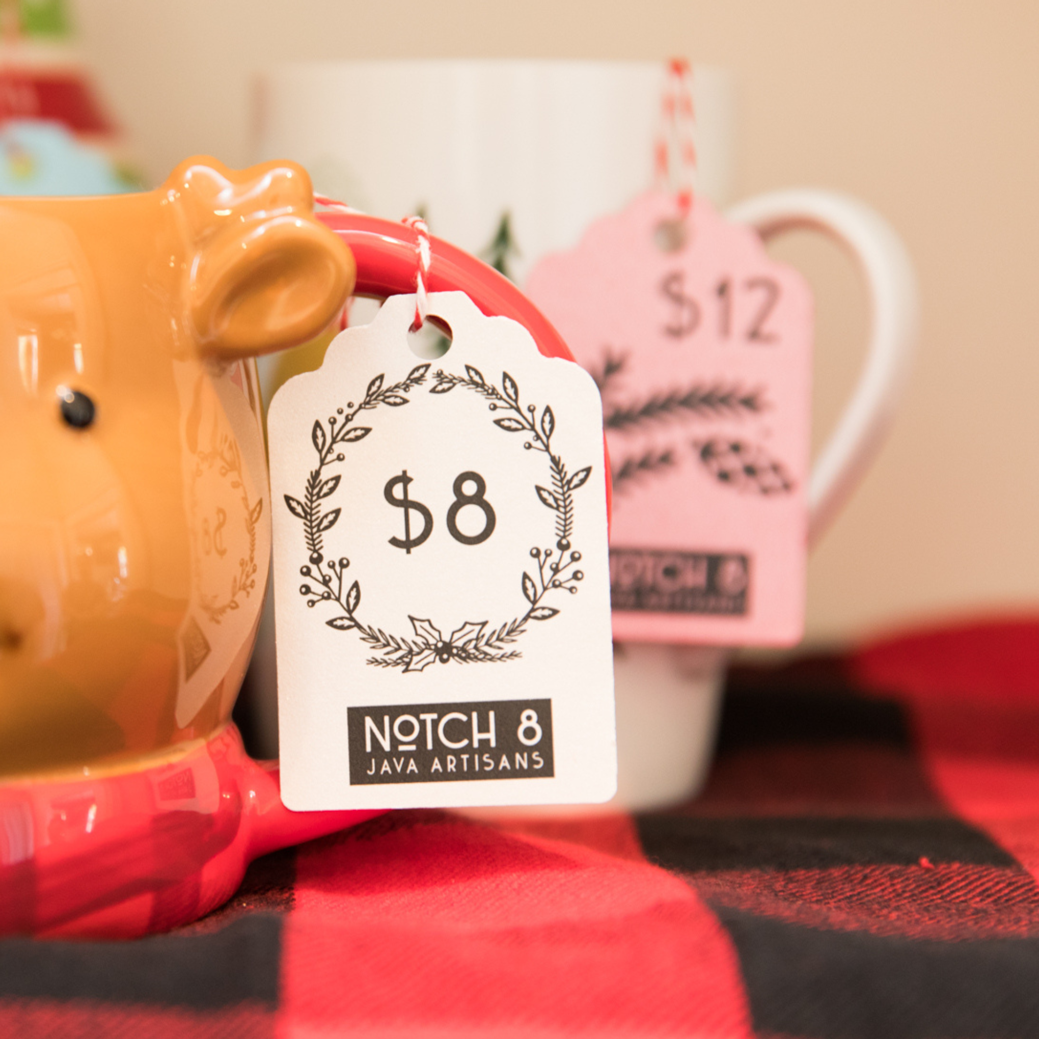 colorful-holiday-gift-tags