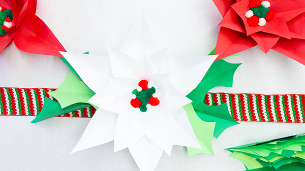 DIY Paper Holiday Poinsettia