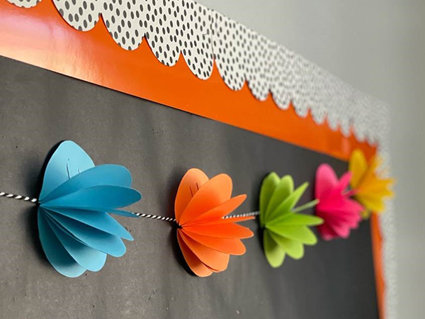 Bulletin Board Garland Astrobrights