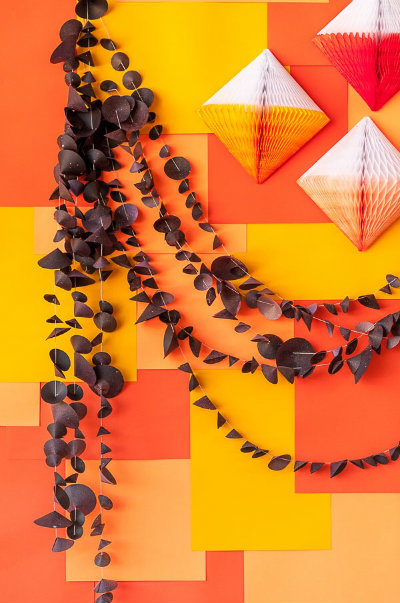 Witch Hat Garland DIY Halloween Party