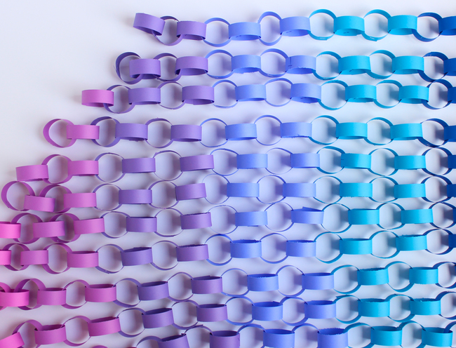 Oh So Pretty! Ombre Paper Chain Wall Art