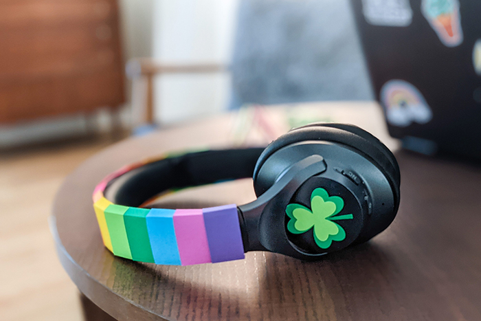 DIY Lucky Rainbow Headphones