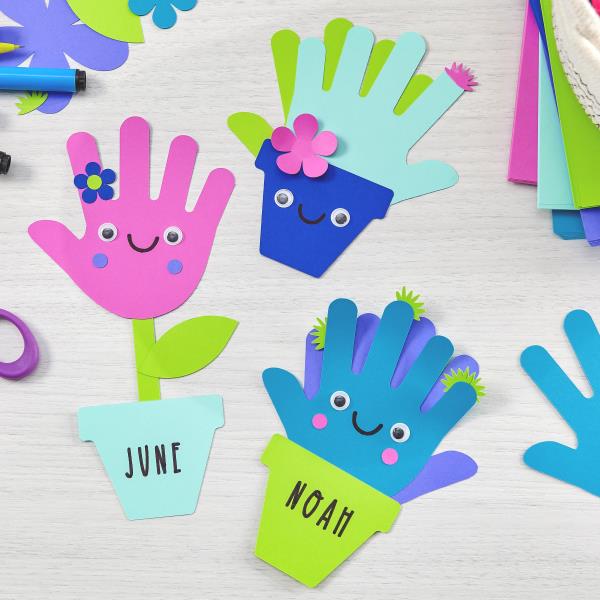 An image with name: Tiny Hands Flower Craft